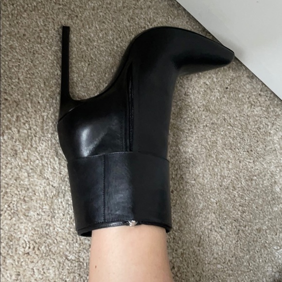 Saint Laurent booties - Picture 9 of 9